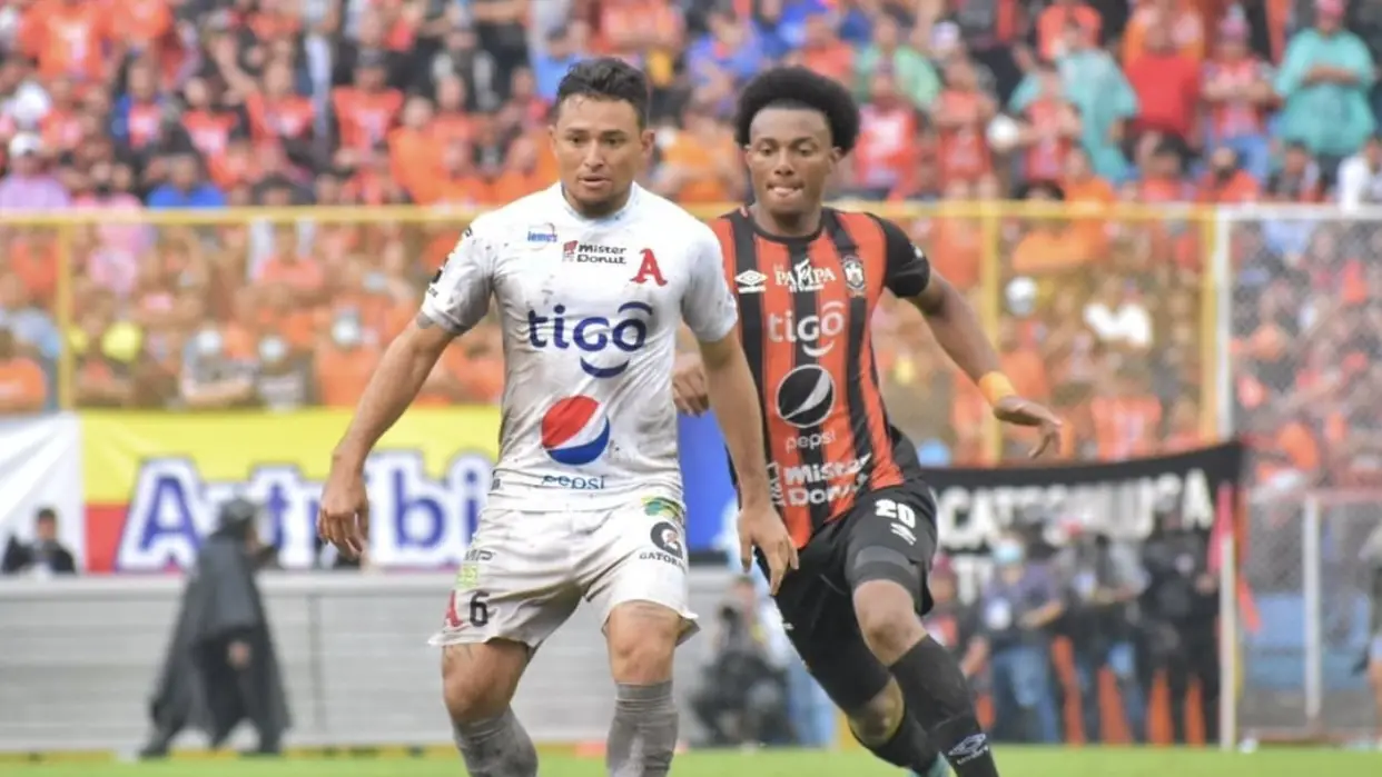 ¡Alianza y Águila reviven la ultima final del fútbol salvadoreño! El