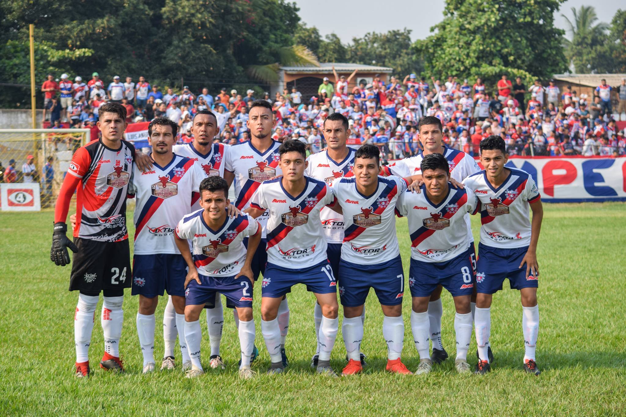 ¡Nos cambiaron el himno! De nuevo - El Salvador Futbol 